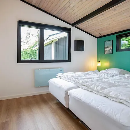6 Person Holiday In Str By