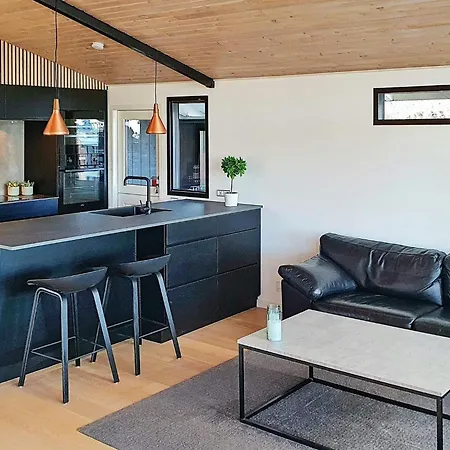 6 Person Holiday In Str By 度假居 *